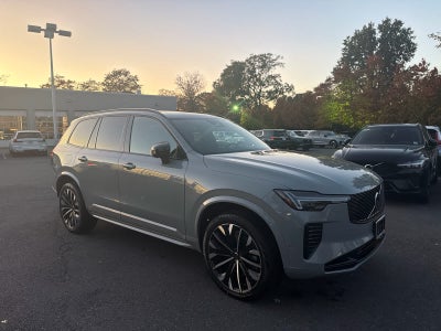 2027 Volvo XC90 Ultra Dark Theme