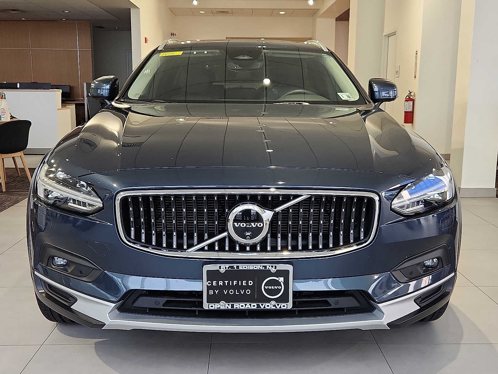 2025 Volvo V90 Cross Country Ultra