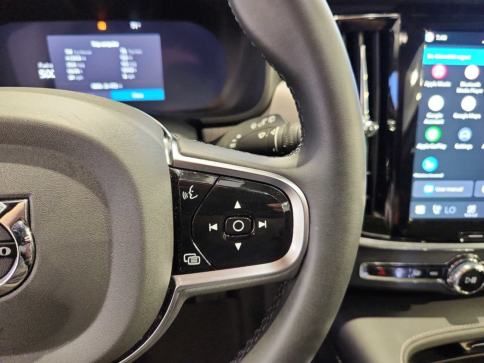 2025 Volvo V90 Cross Country Ultra