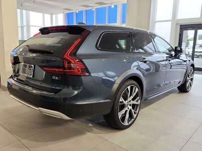 2025 Volvo V90 Cross Country Ultra