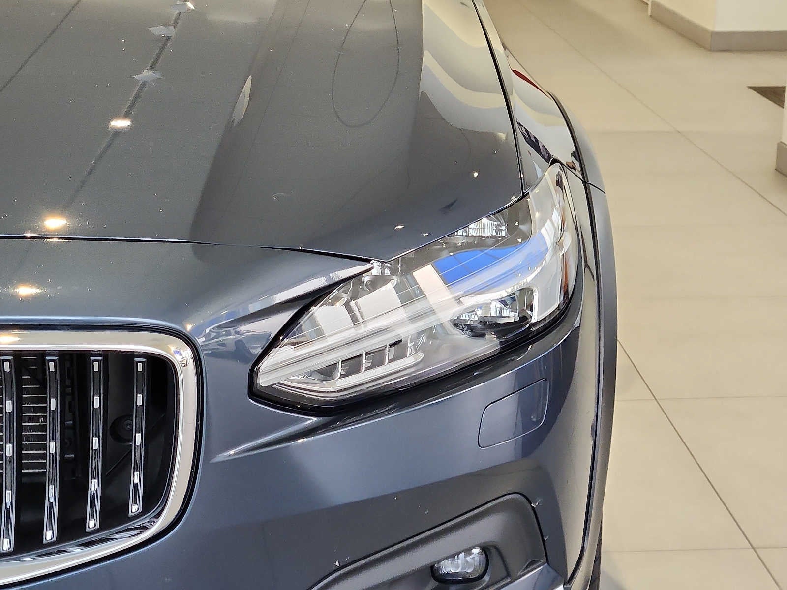 2025 Volvo V90 Cross Country Ultra