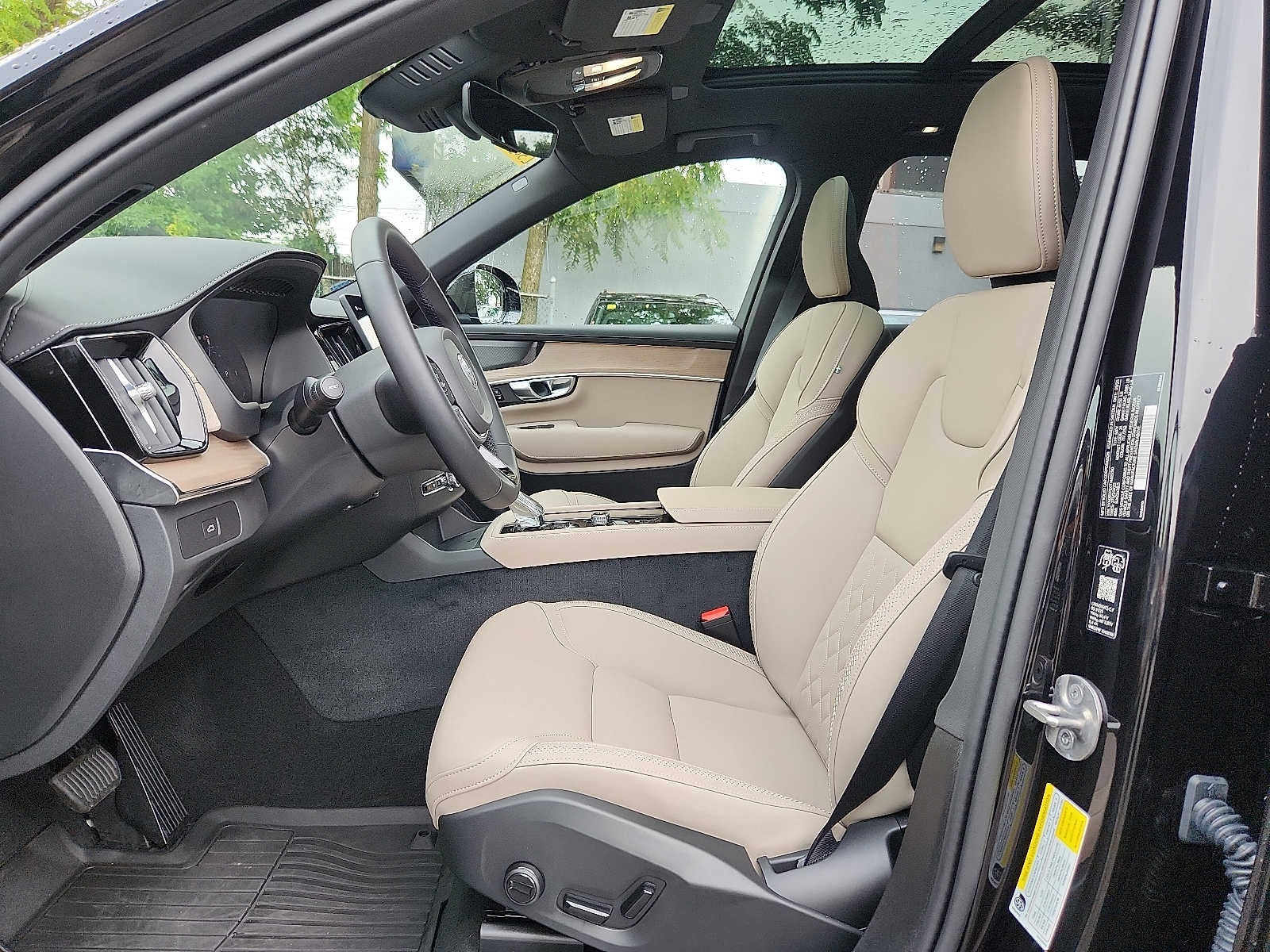 2026 Volvo XC90 Plus