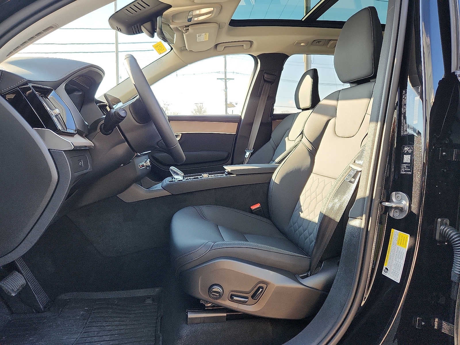 2026 Volvo XC90 Plus