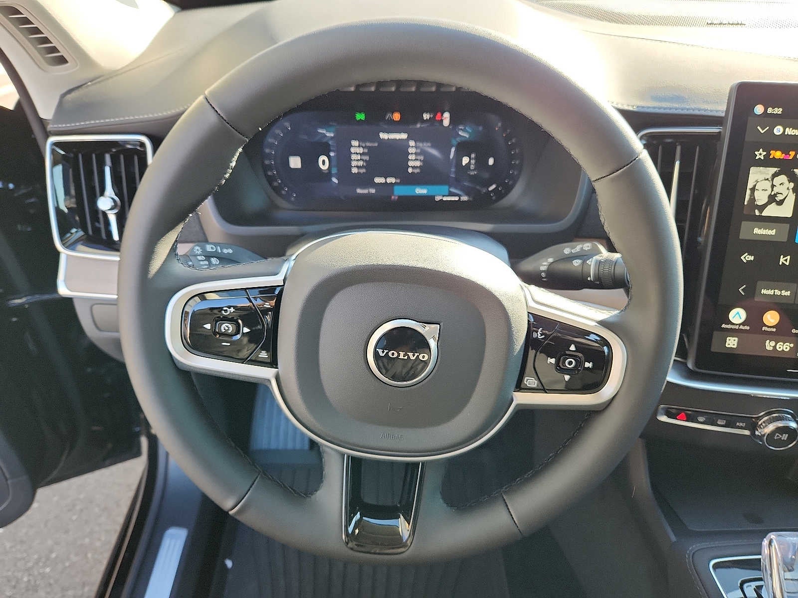 2026 Volvo XC90 Plus