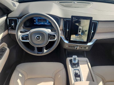 2026 Volvo XC90 Plus