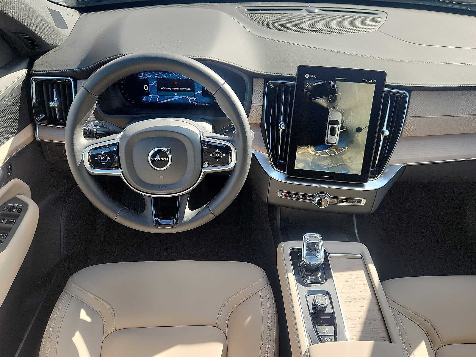 2026 Volvo XC90 Plus