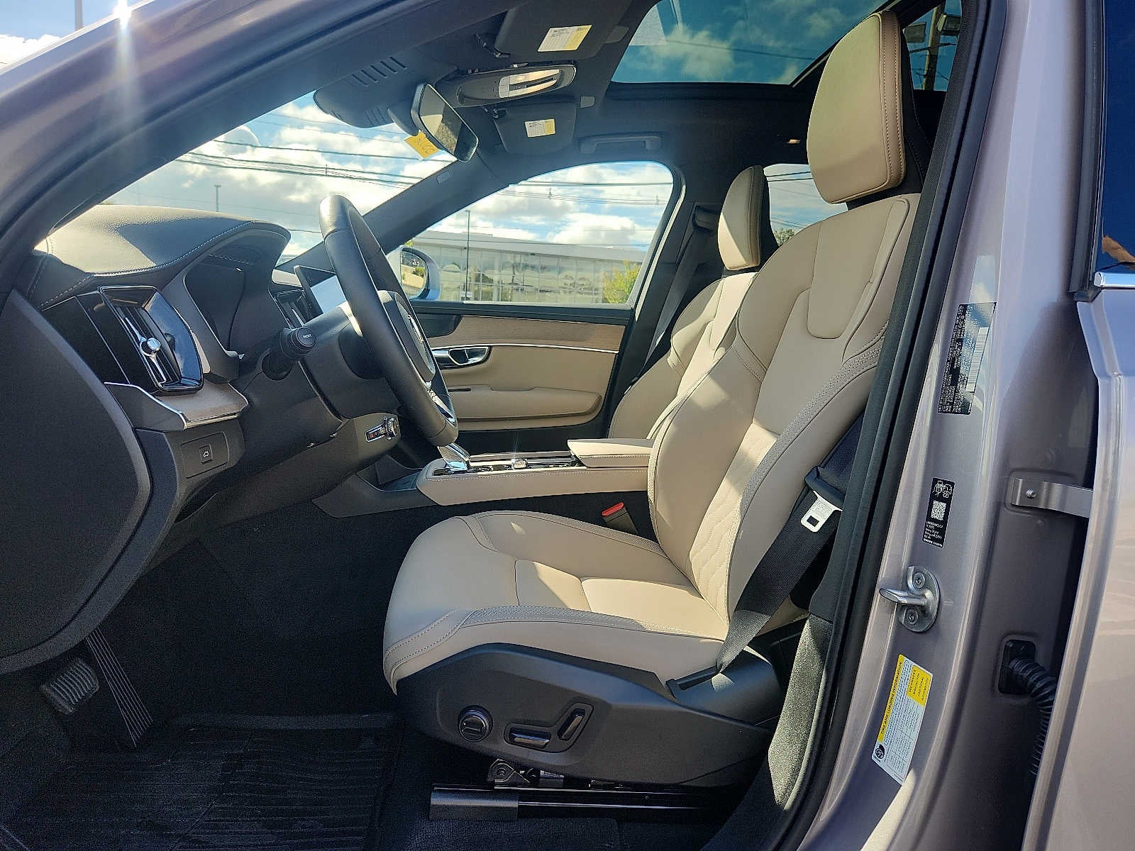 2026 Volvo XC90 Plus