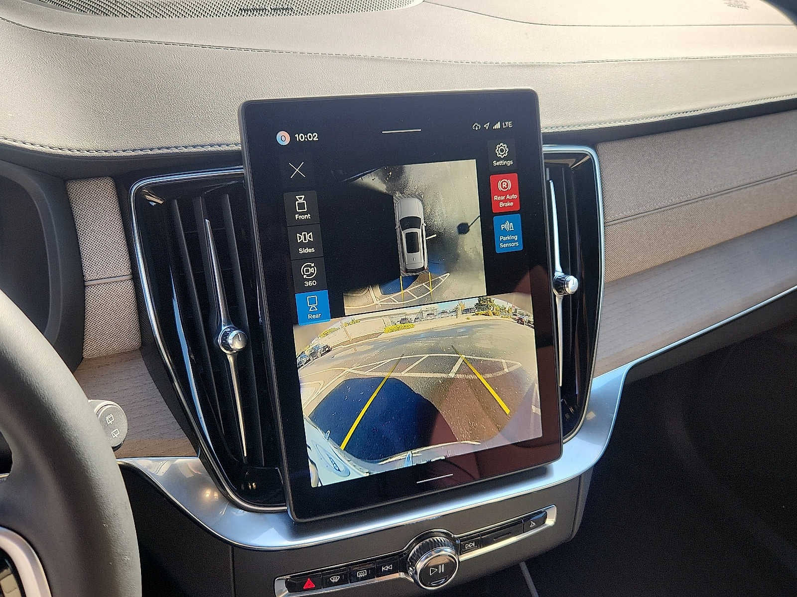 2026 Volvo XC90 Plus