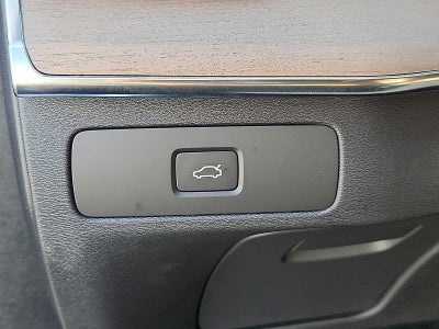 2026 Volvo XC90 Plus