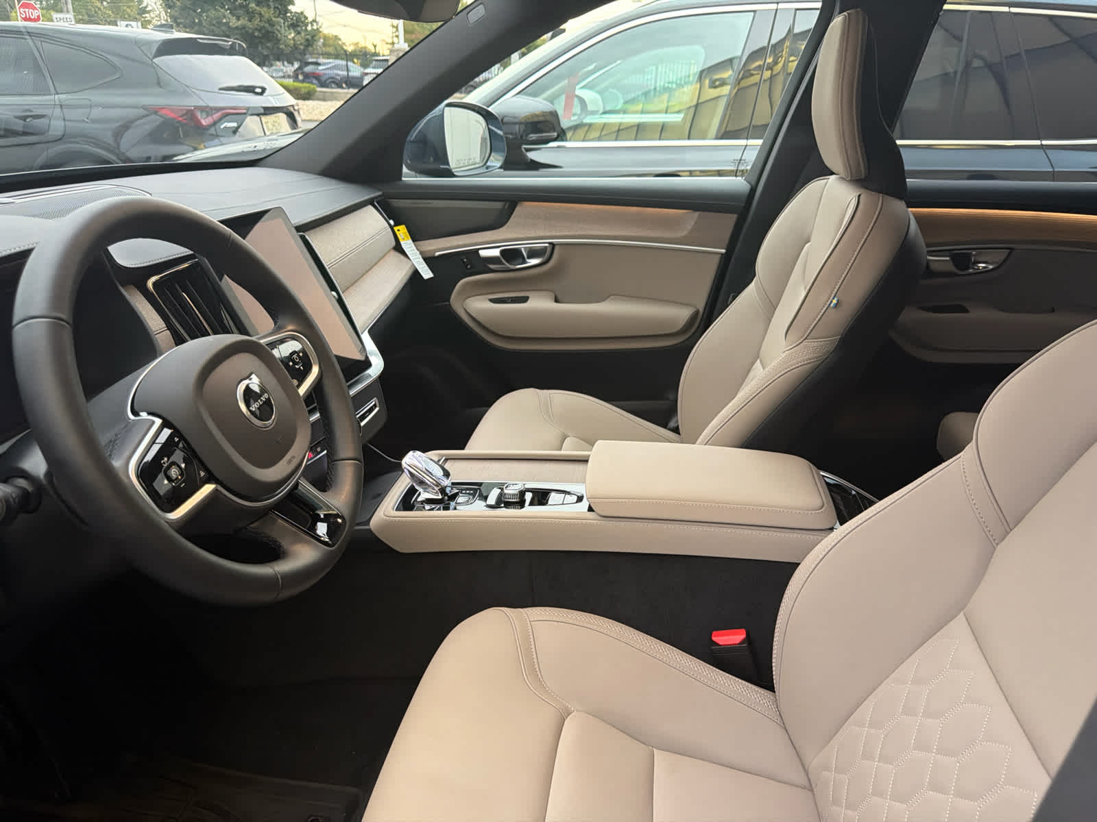 2026 Volvo XC90 Plus