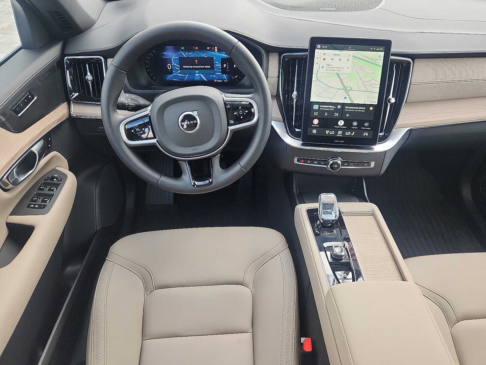2026 Volvo XC90 Plus