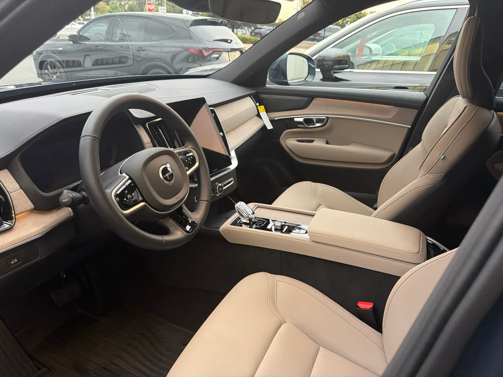2026 Volvo XC90 Plus