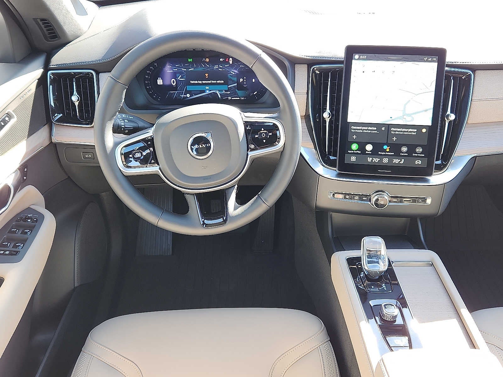 2026 Volvo XC90 Plus