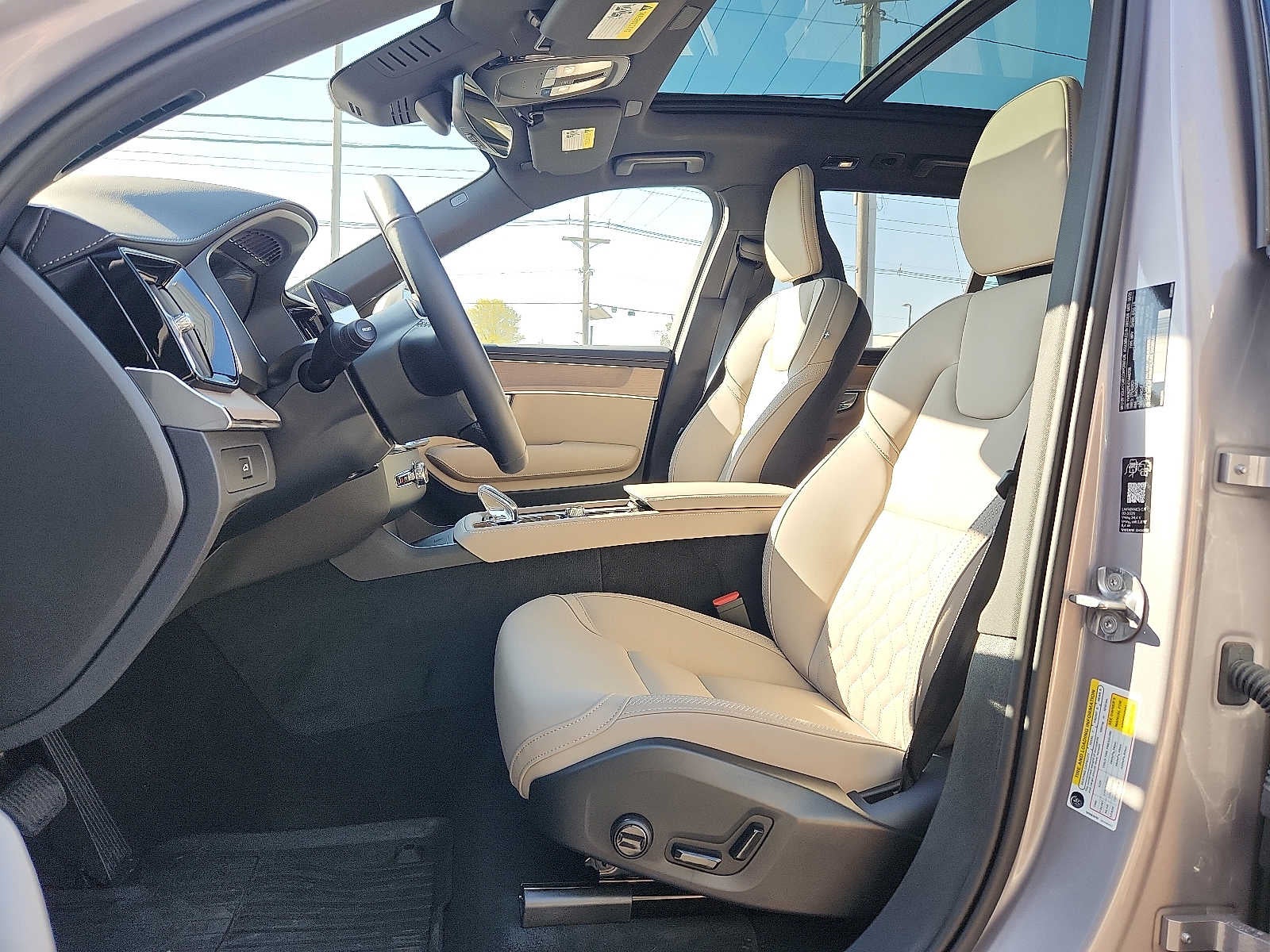 2026 Volvo XC90 Plus