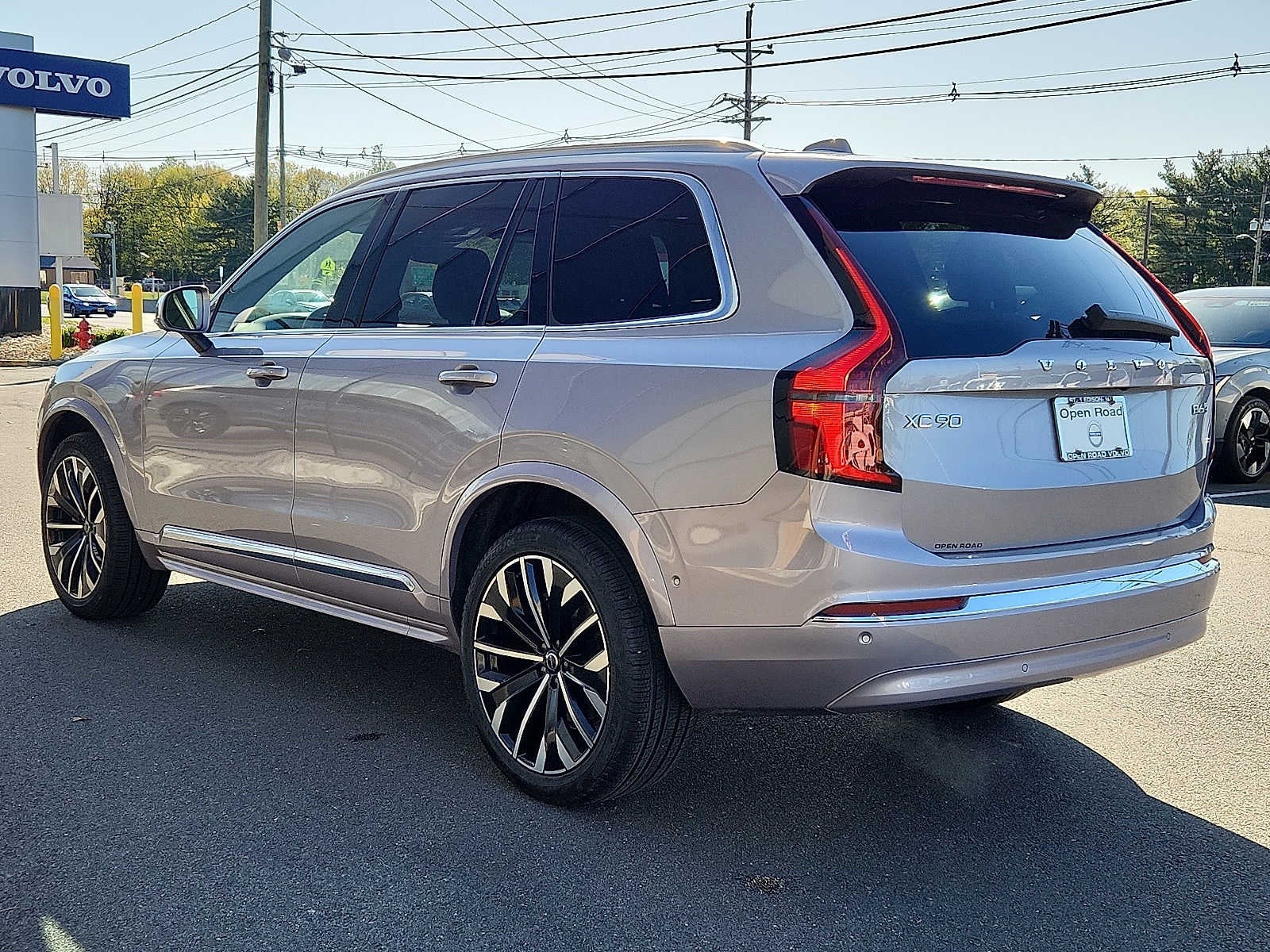 2026 Volvo XC90 Plus