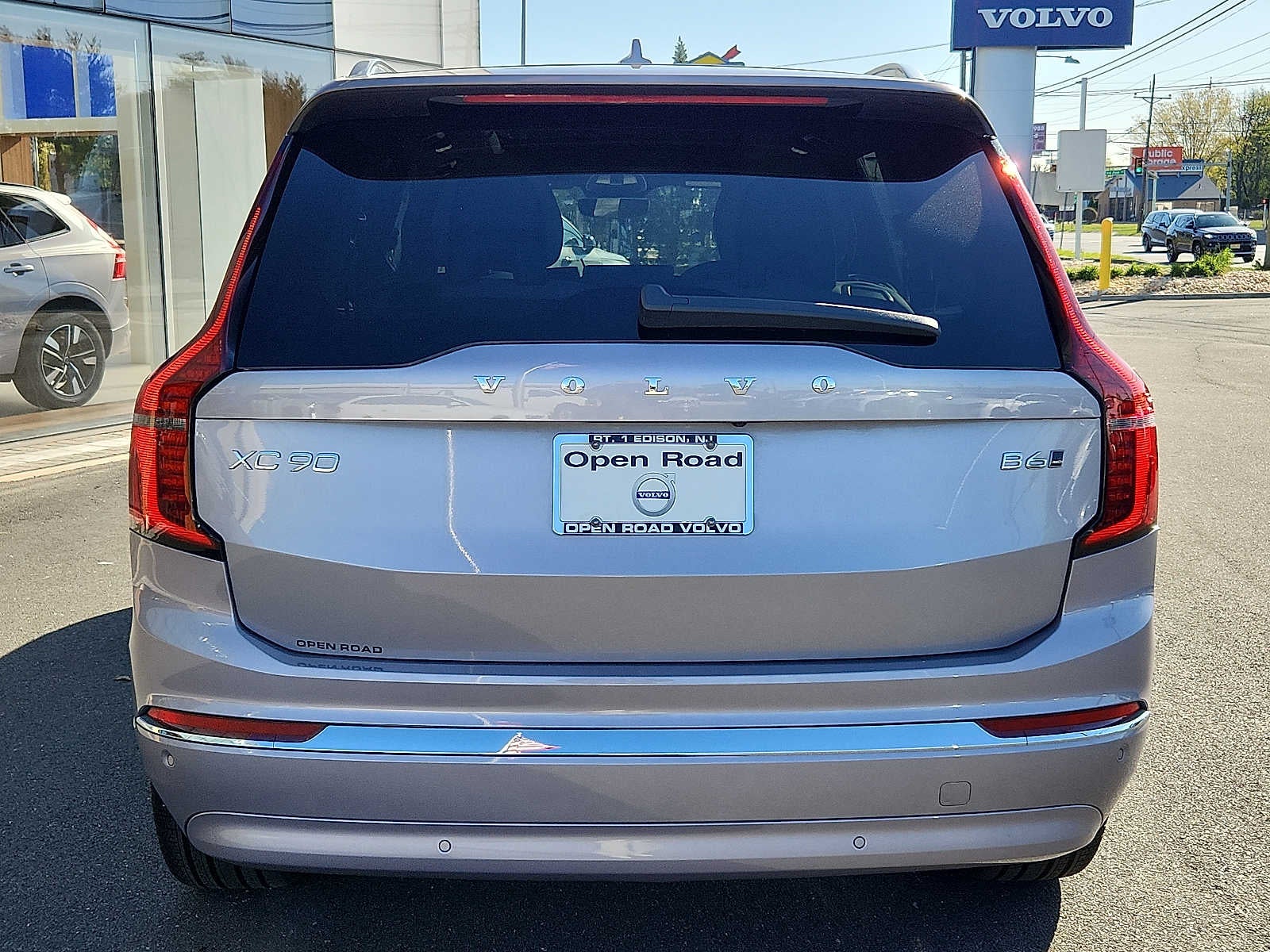 2026 Volvo XC90 Plus