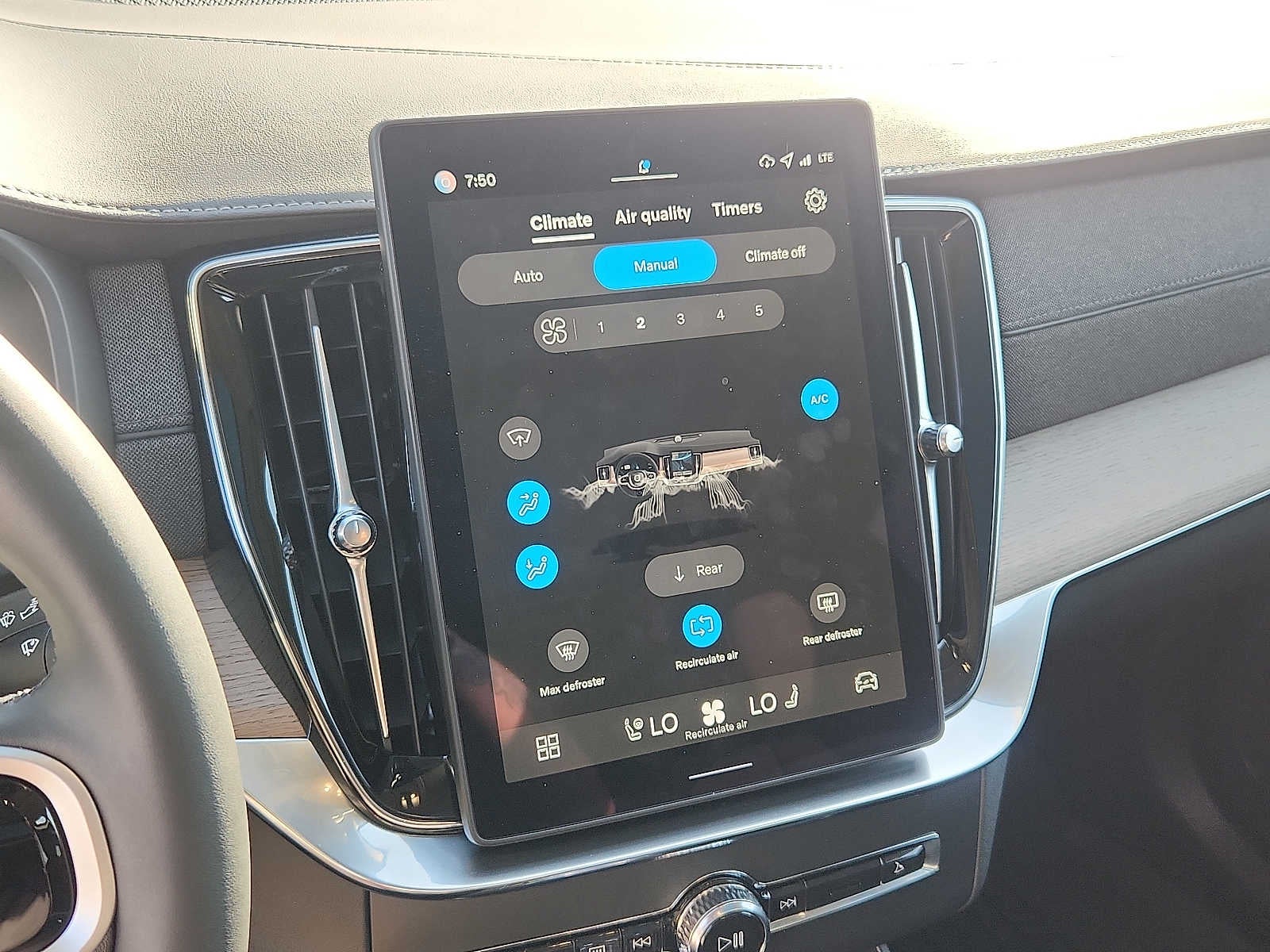 2026 Volvo XC90 Plus