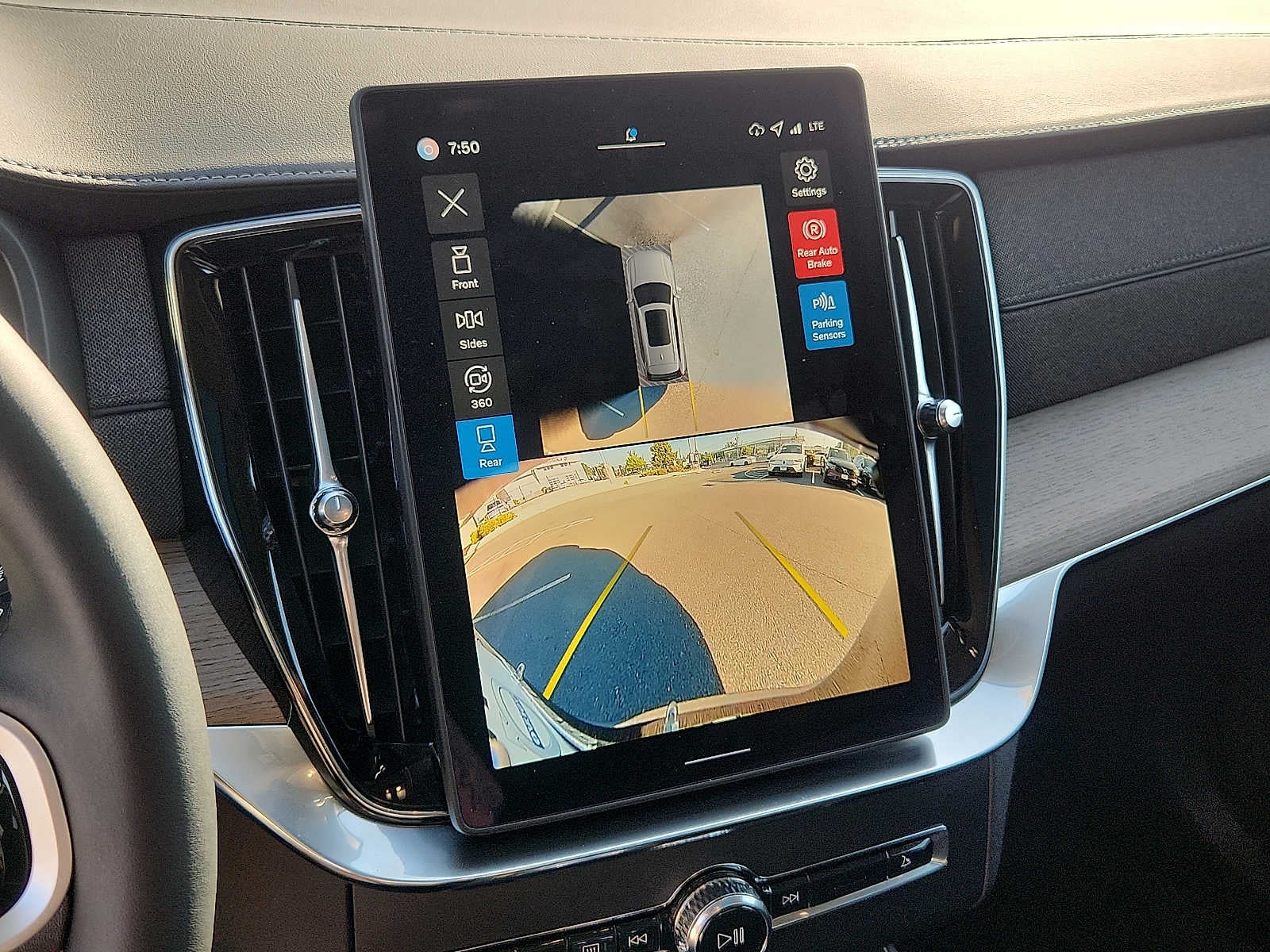 2026 Volvo XC90 Plus