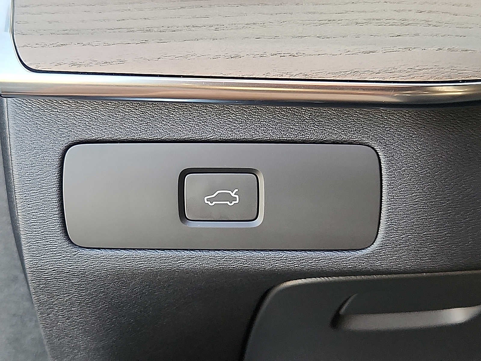 2026 Volvo XC90 Plus