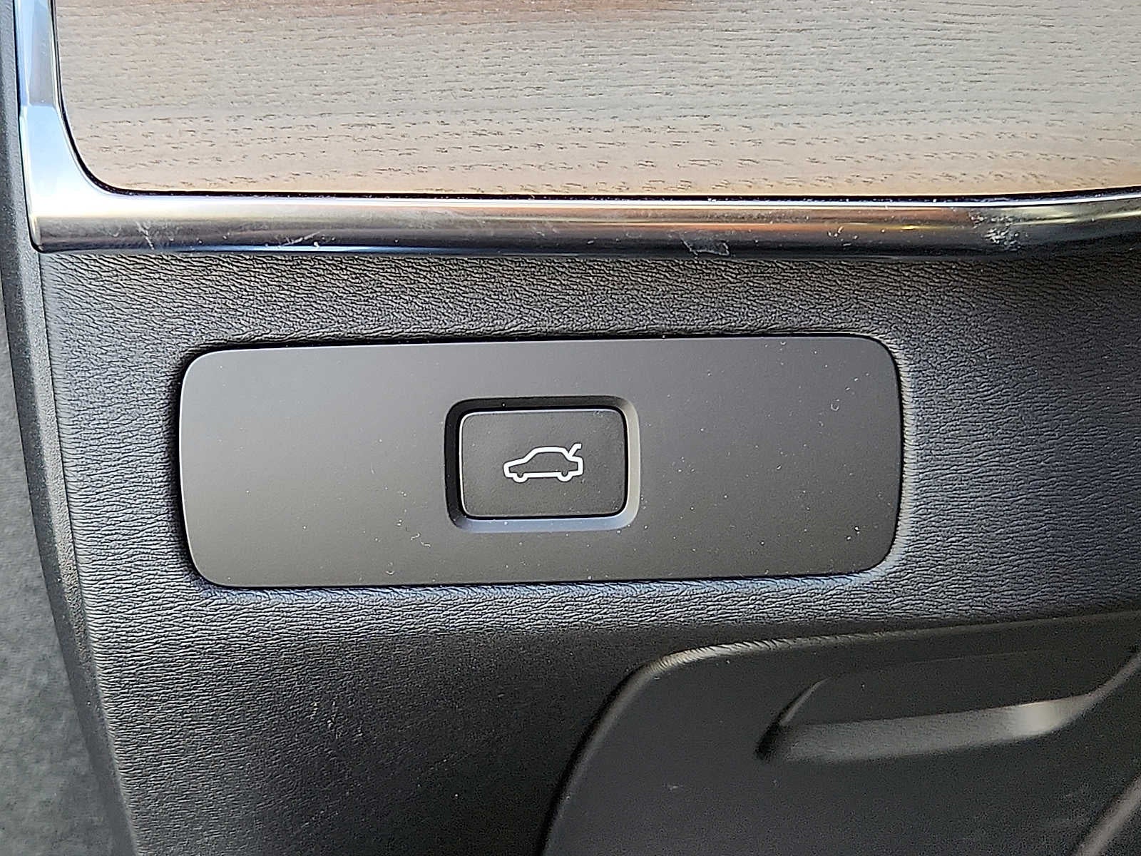 2026 Volvo XC90 Plus