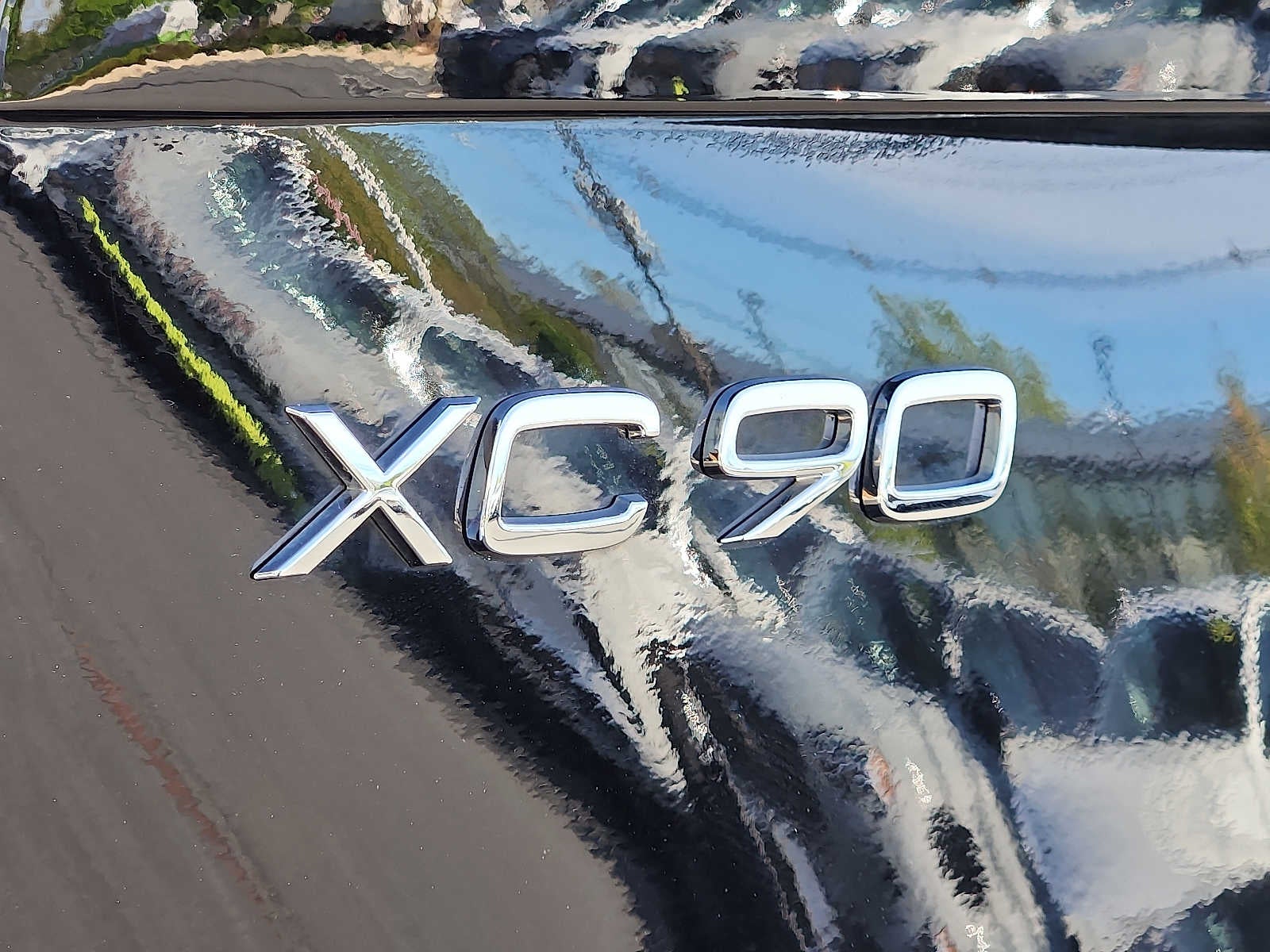 2026 Volvo XC90 Plus