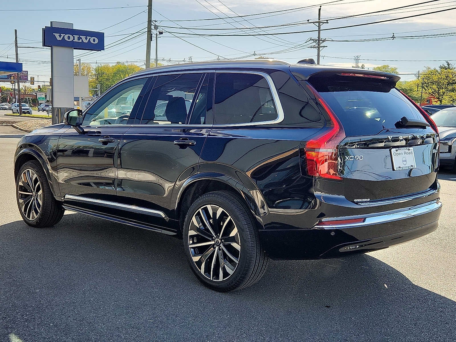 2026 Volvo XC90 Plus