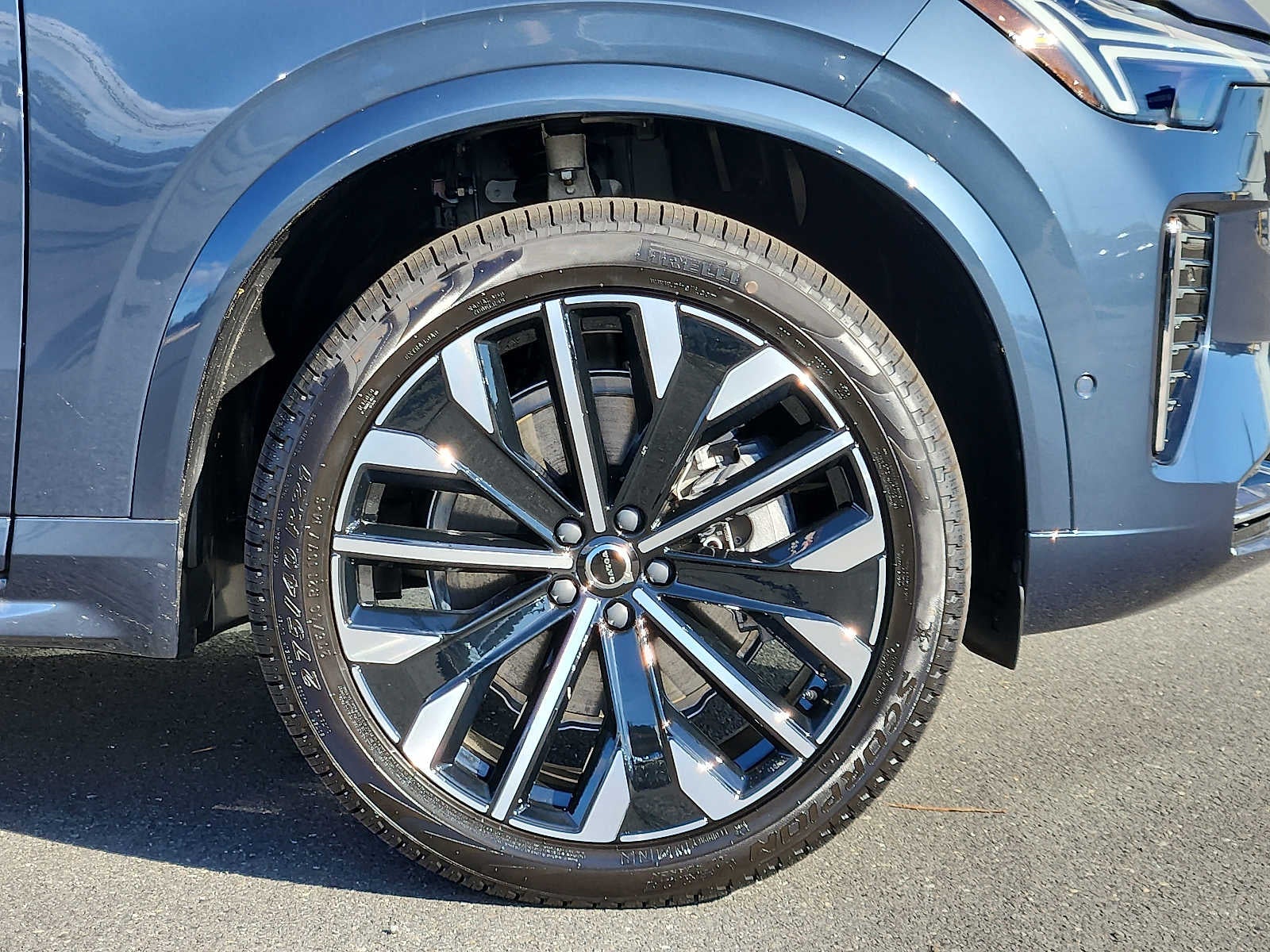 2027 Volvo XC90 Plus