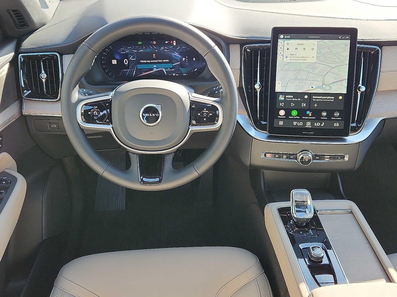 2026 Volvo XC90 Plus