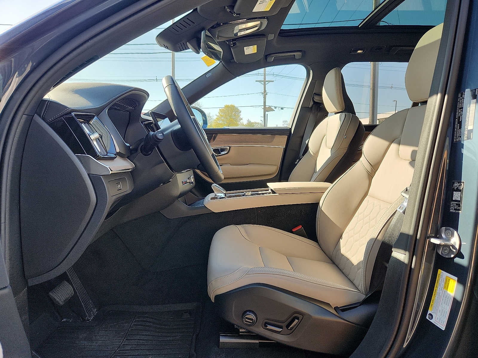 2026 Volvo XC90 Plus