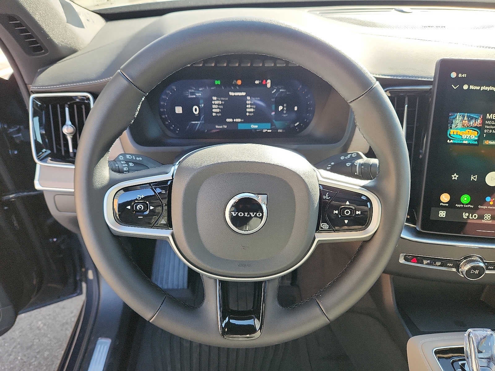 2026 Volvo XC90 Plus