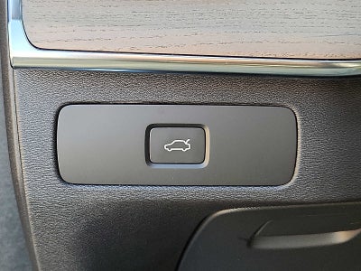 2026 Volvo XC90 Plus