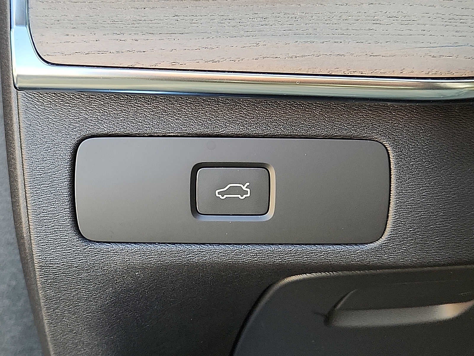 2026 Volvo XC90 Plus
