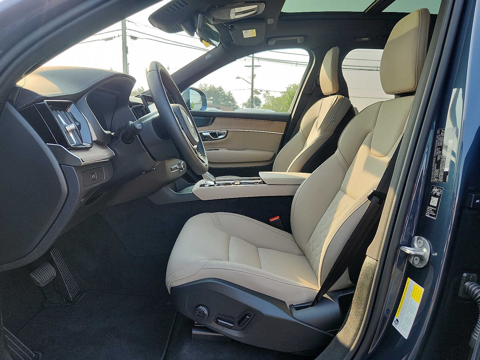 2026 Volvo XC90 Plus