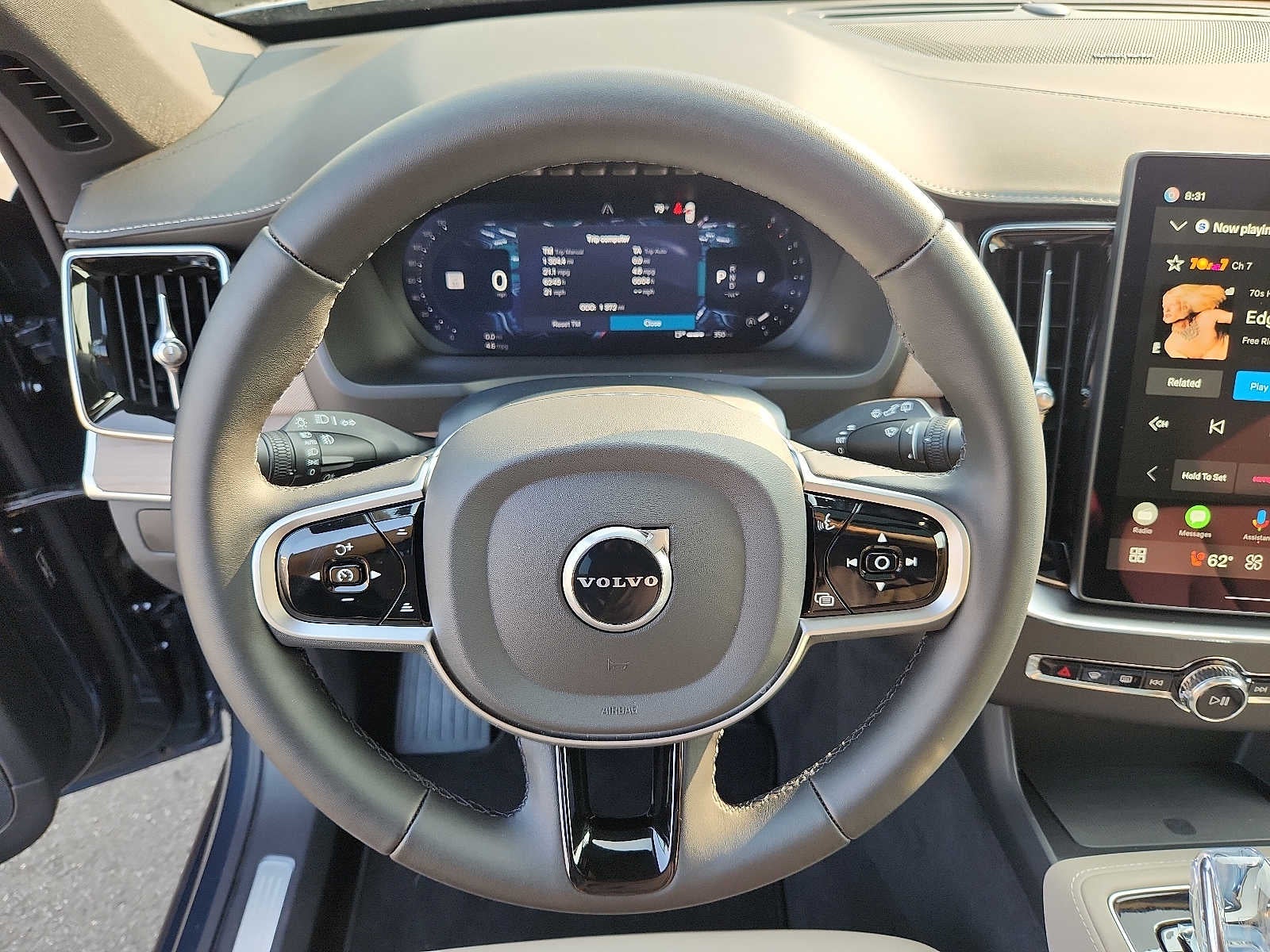 2026 Volvo XC90 Plus