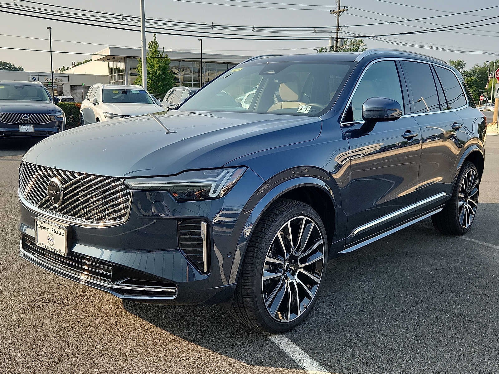 2026 Volvo XC90 Plus