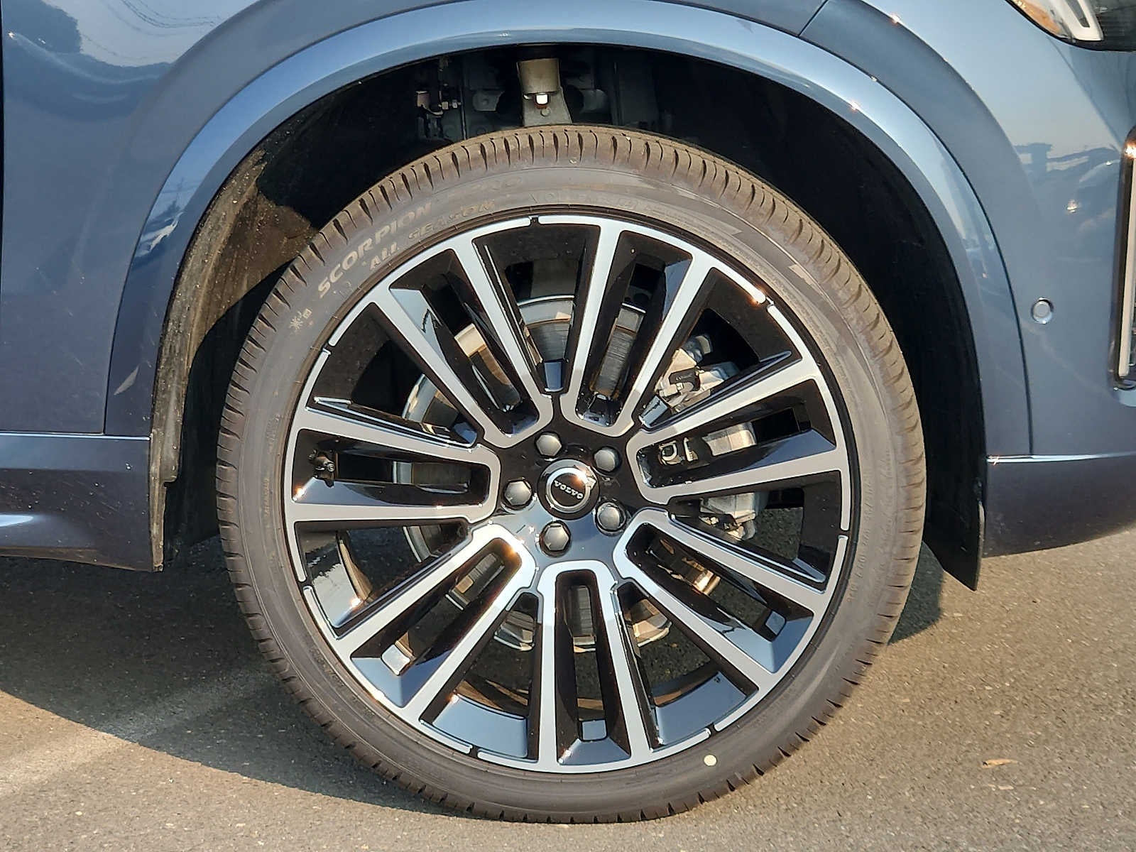 2026 Volvo XC90 Plus
