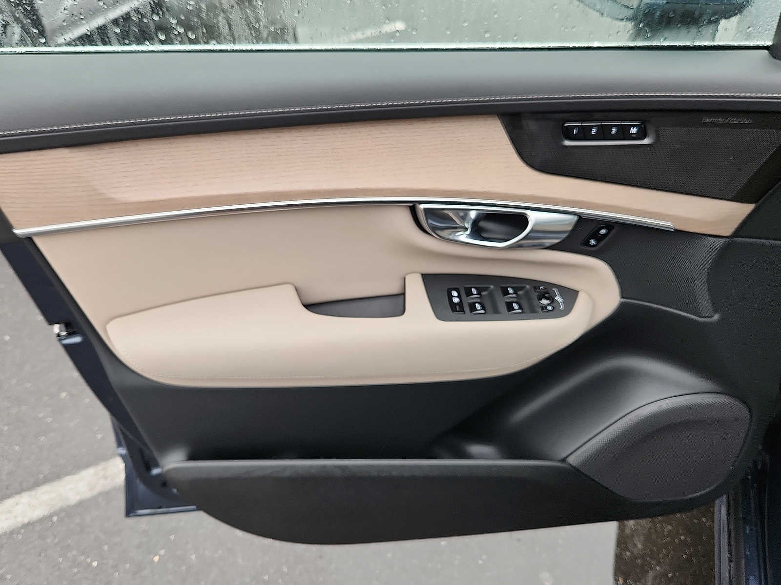 2026 Volvo XC90 Plus