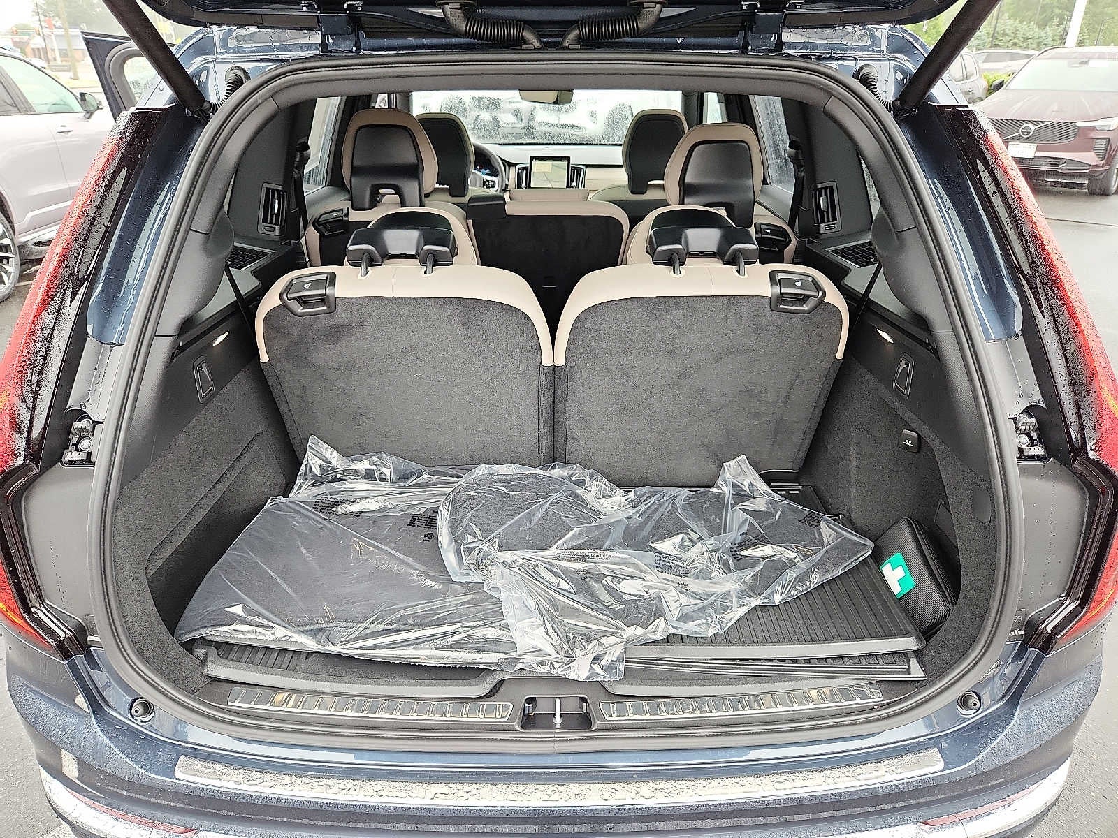 2026 Volvo XC90 Plus