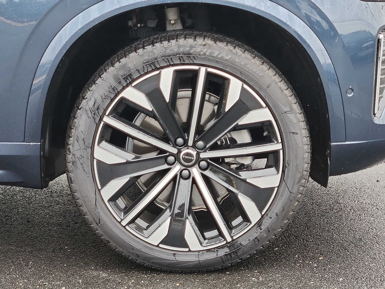 2026 Volvo XC90 Plus