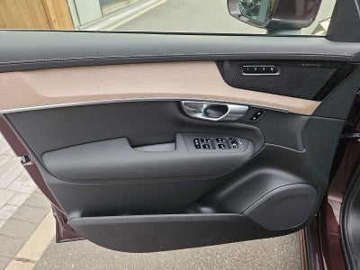 2026 Volvo XC90 Plus