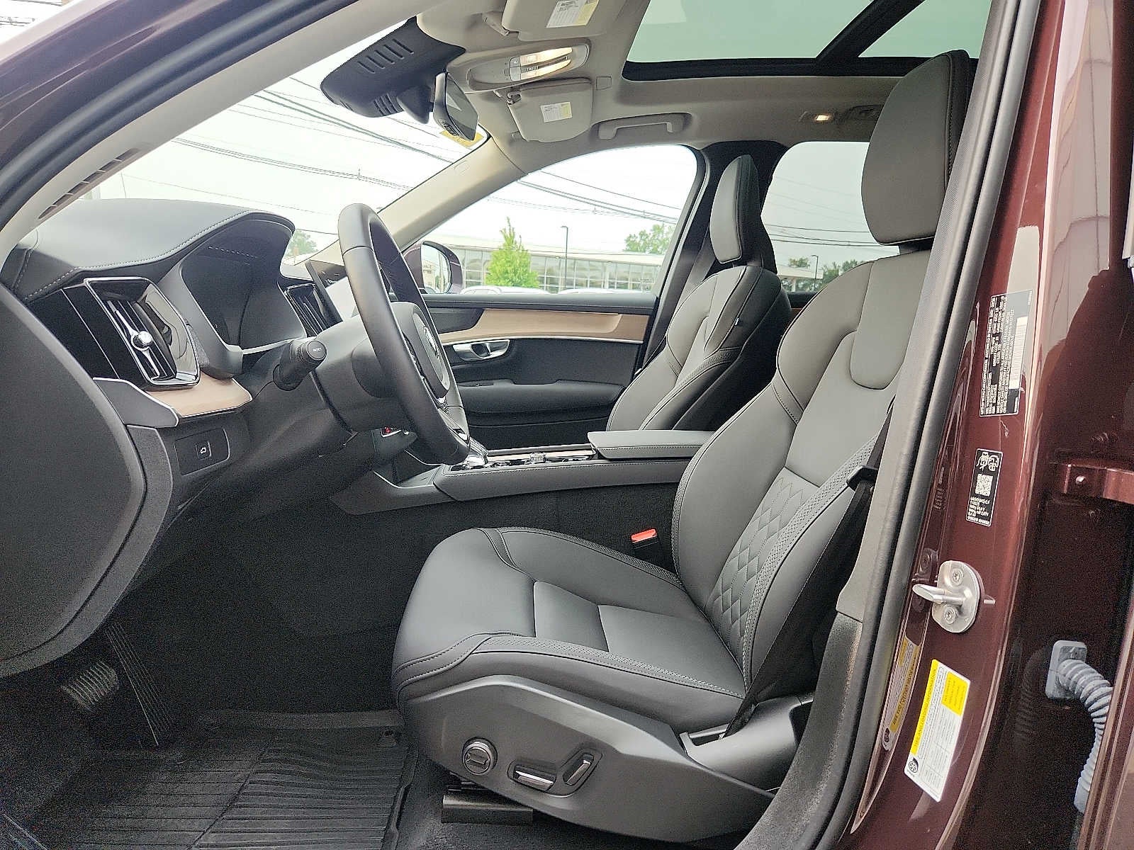 2026 Volvo XC90 Plus