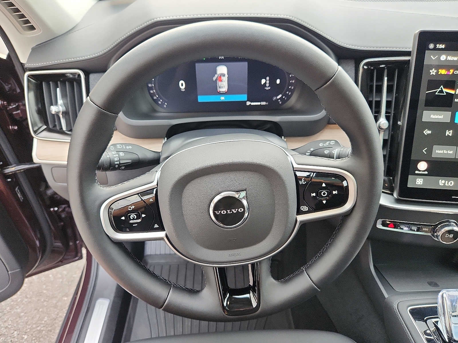 2026 Volvo XC90 Plus