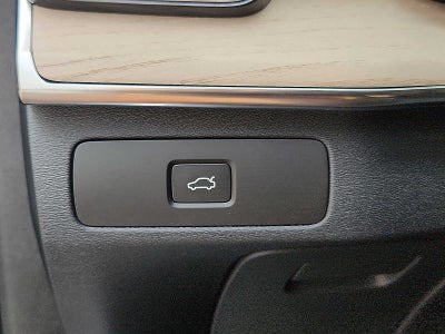 2026 Volvo XC90 Plus