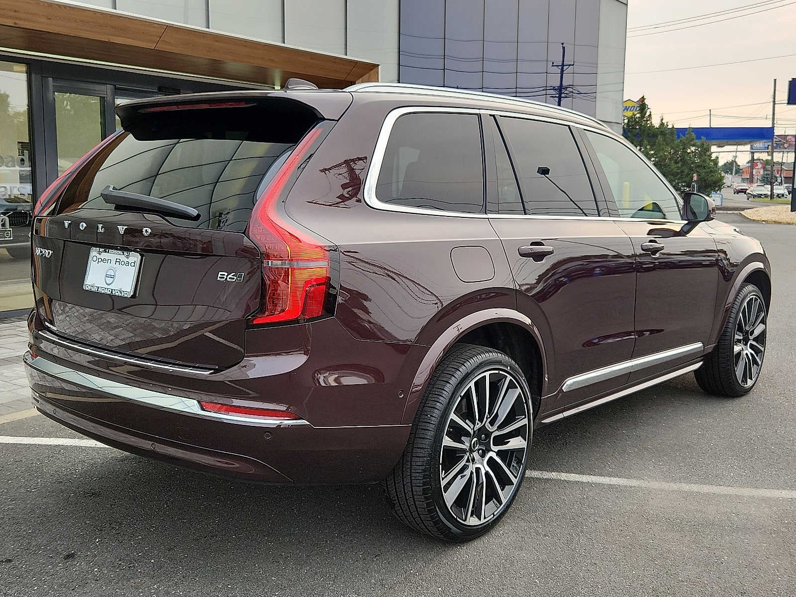 2026 Volvo XC90 Plus