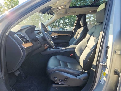 2024 Volvo XC90 Plus Bright Theme