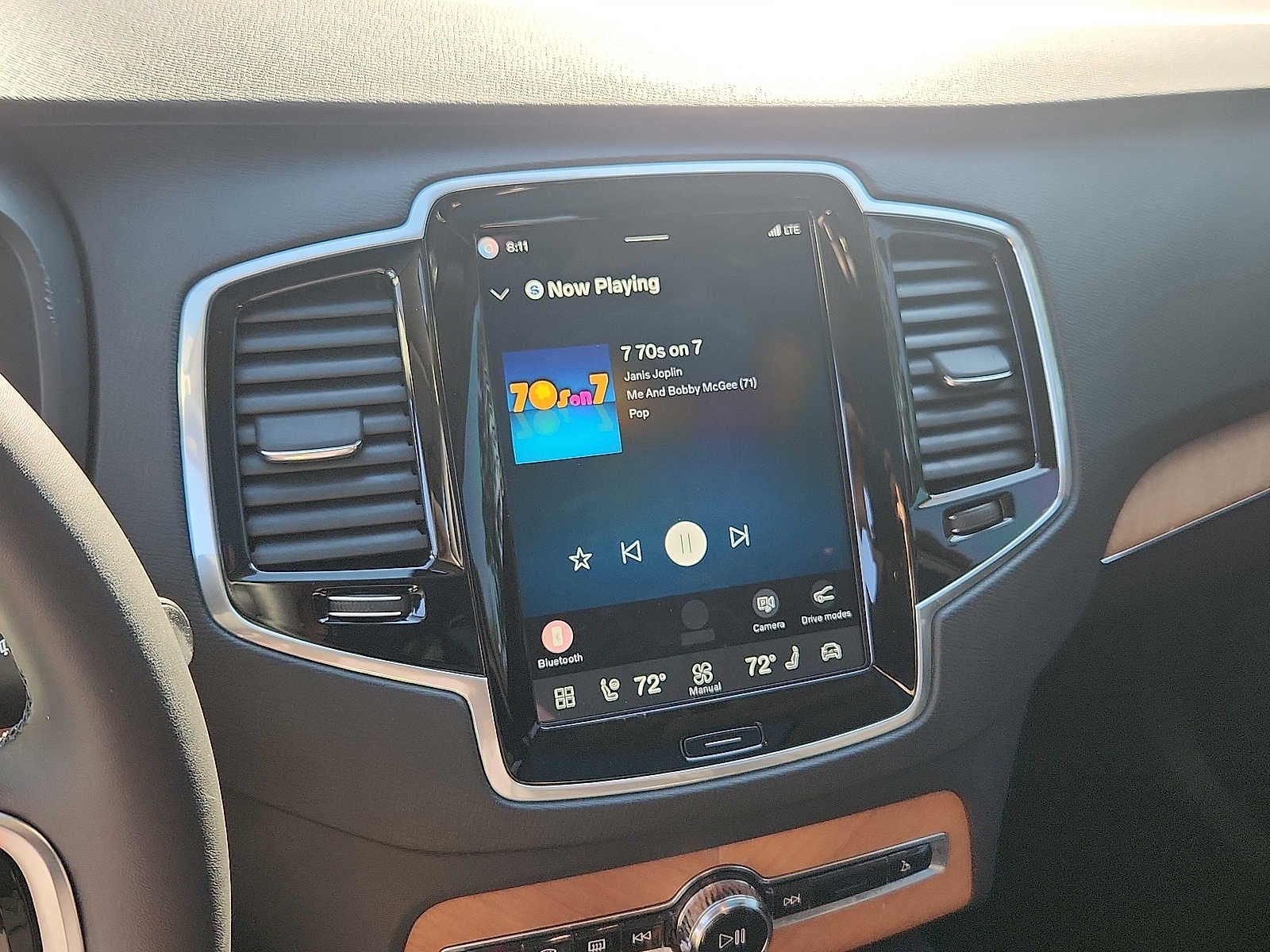 2024 Volvo XC90 Plus Bright Theme