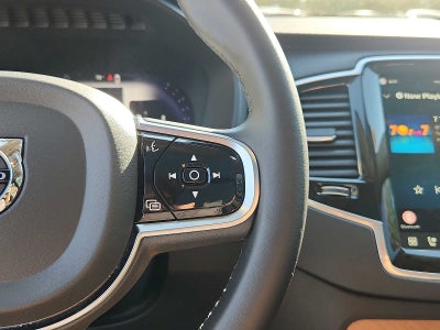 2024 Volvo XC90 Plus Bright Theme