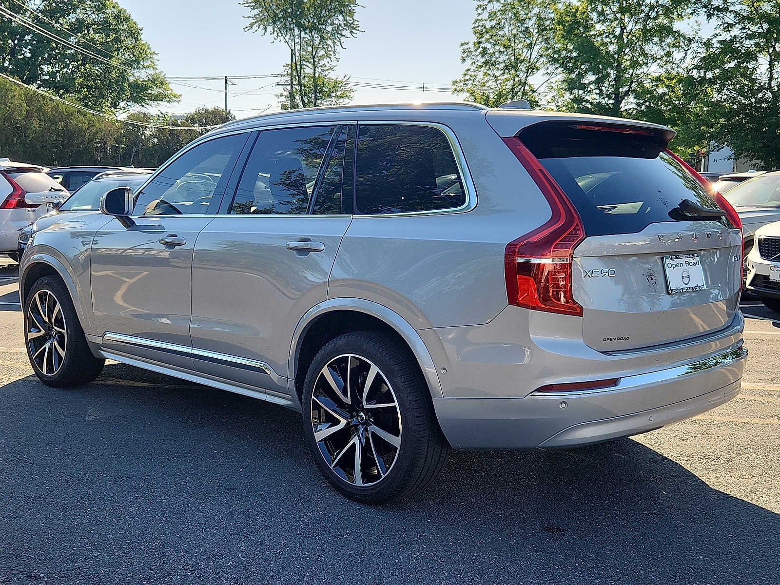 2024 Volvo XC90 Plus Bright Theme