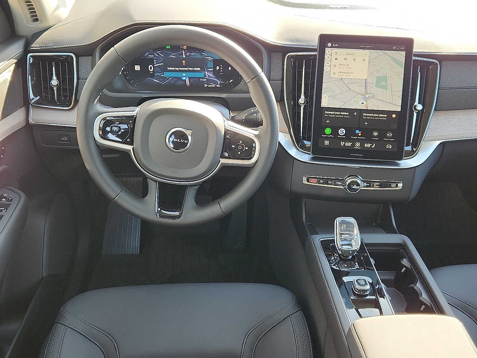 2026 Volvo XC90 Plus