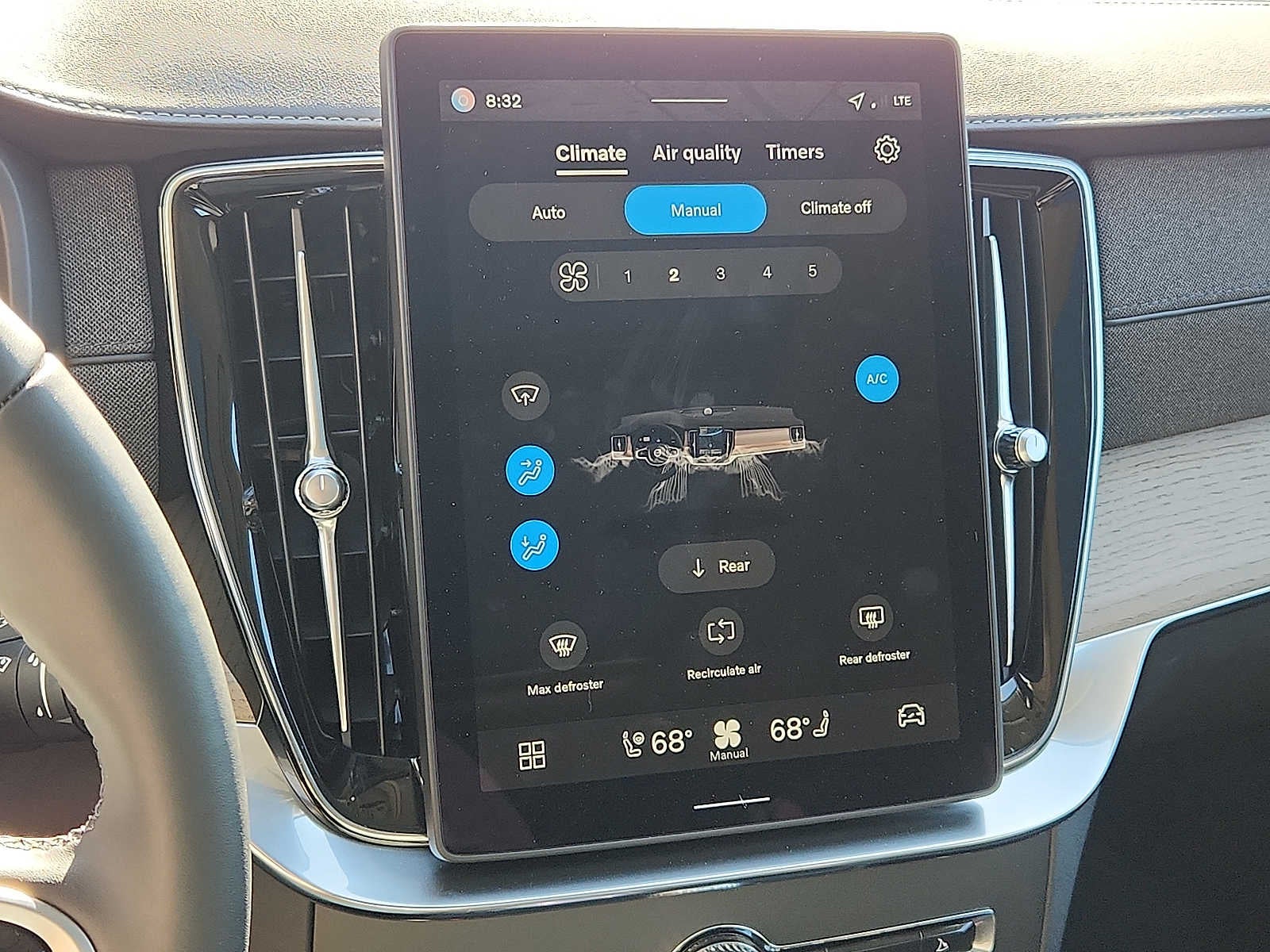 2026 Volvo XC90 Plus